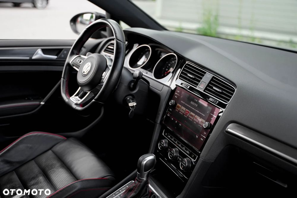 Volkswagen Golf - 18