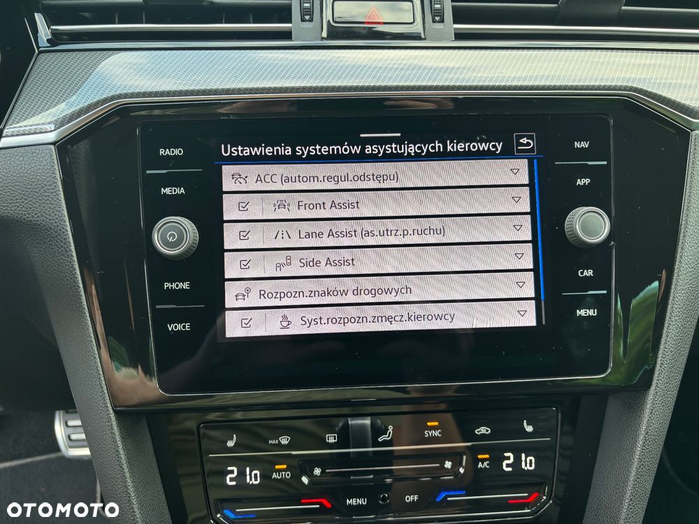 Volkswagen Passat 2.0 TDI SCR Style DSG - 33