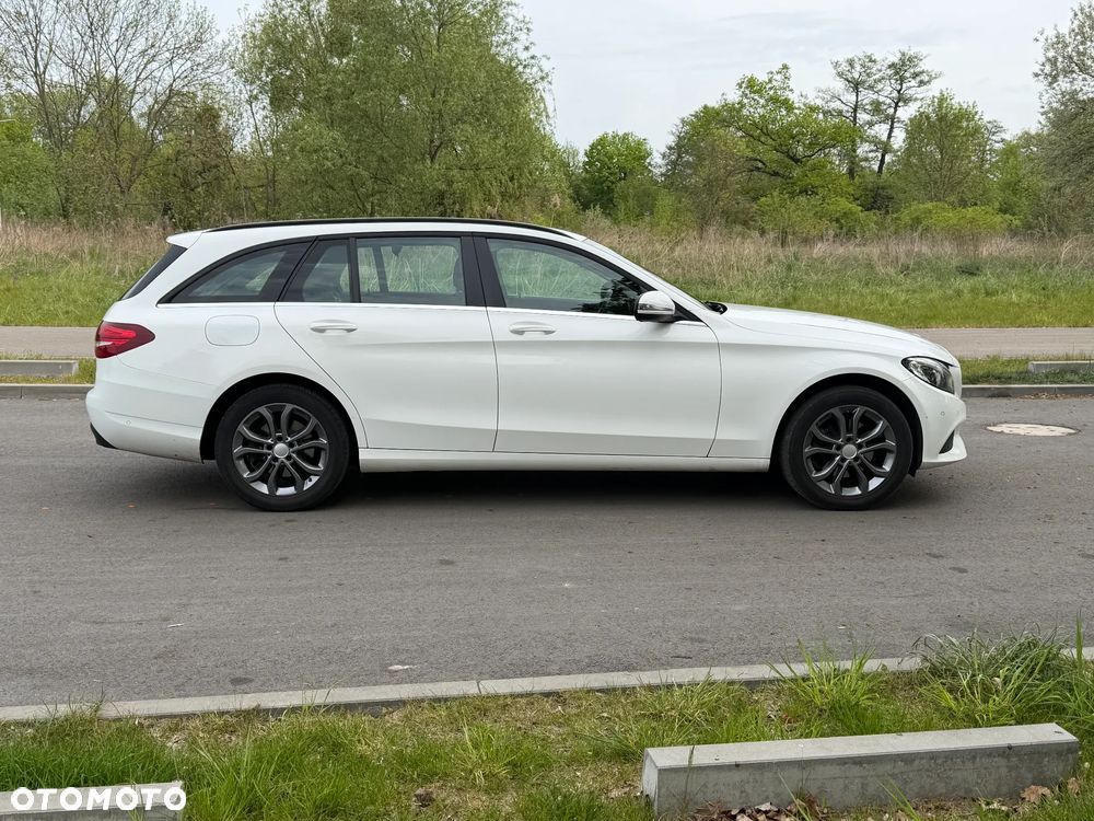 Mercedes-Benz Klasa C 220 CDI BlueEff Edition Classic - 5