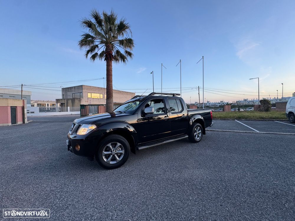 Nissan Navara 2.5 dCi CD LE Hi-Tech +P.Premium AT 4WD - 2