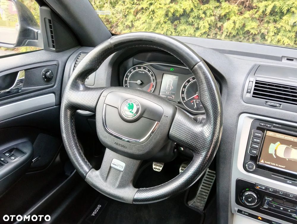Skoda Octavia 2.0 TDI RS - 18