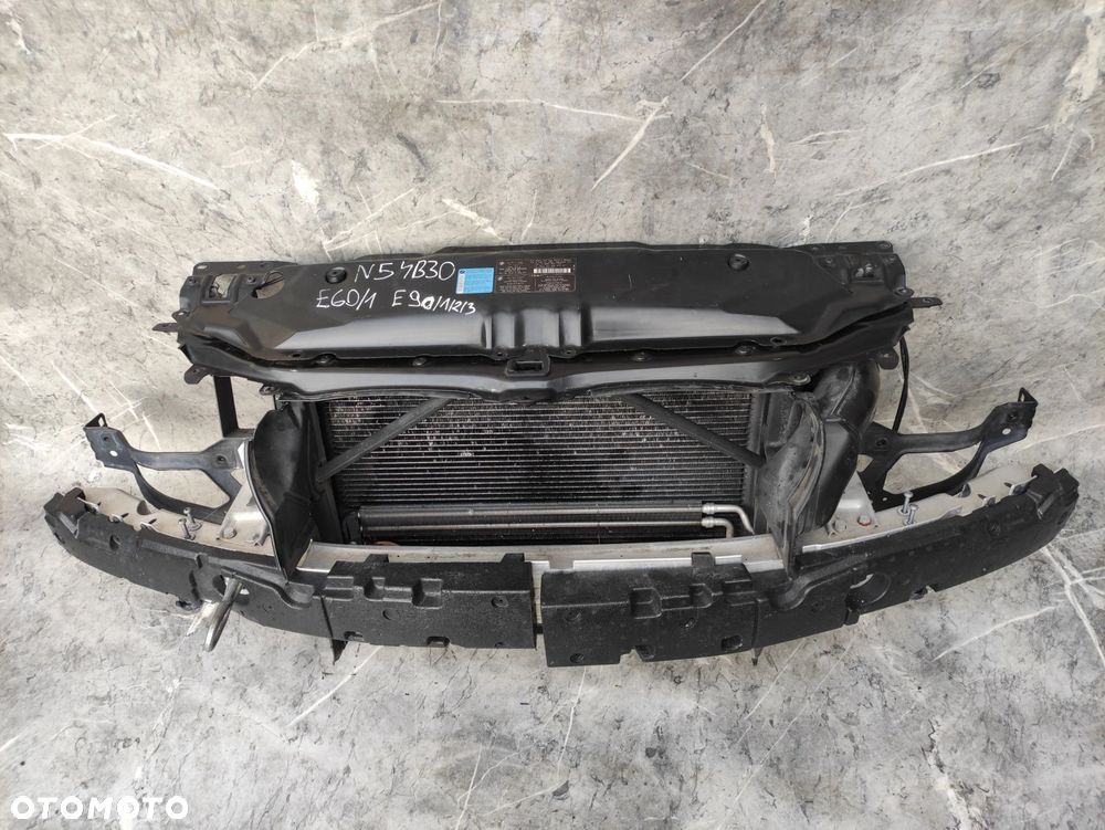 PAS PRZEDNI WZMOCNIENIE CZOŁOWE CHŁODNICE WIATRAK BMW E60 E61 535i N54B30 3.0 B - 1