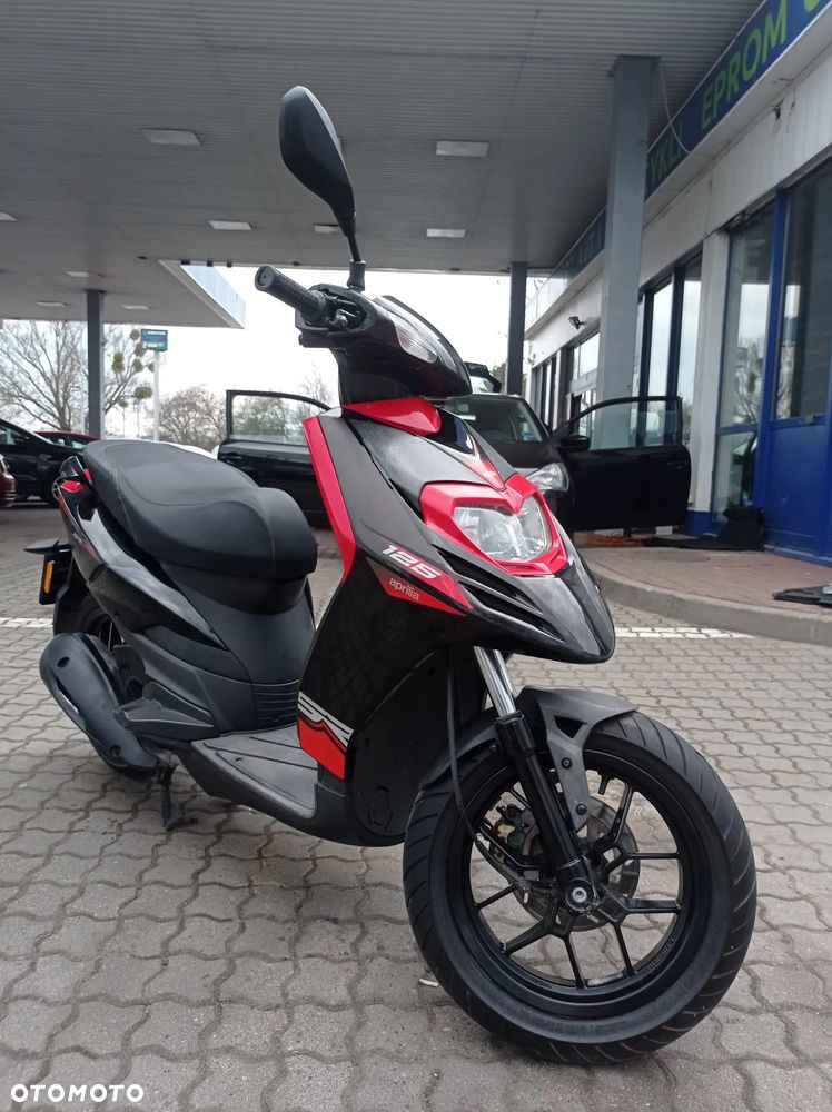 Aprilia SR - 9