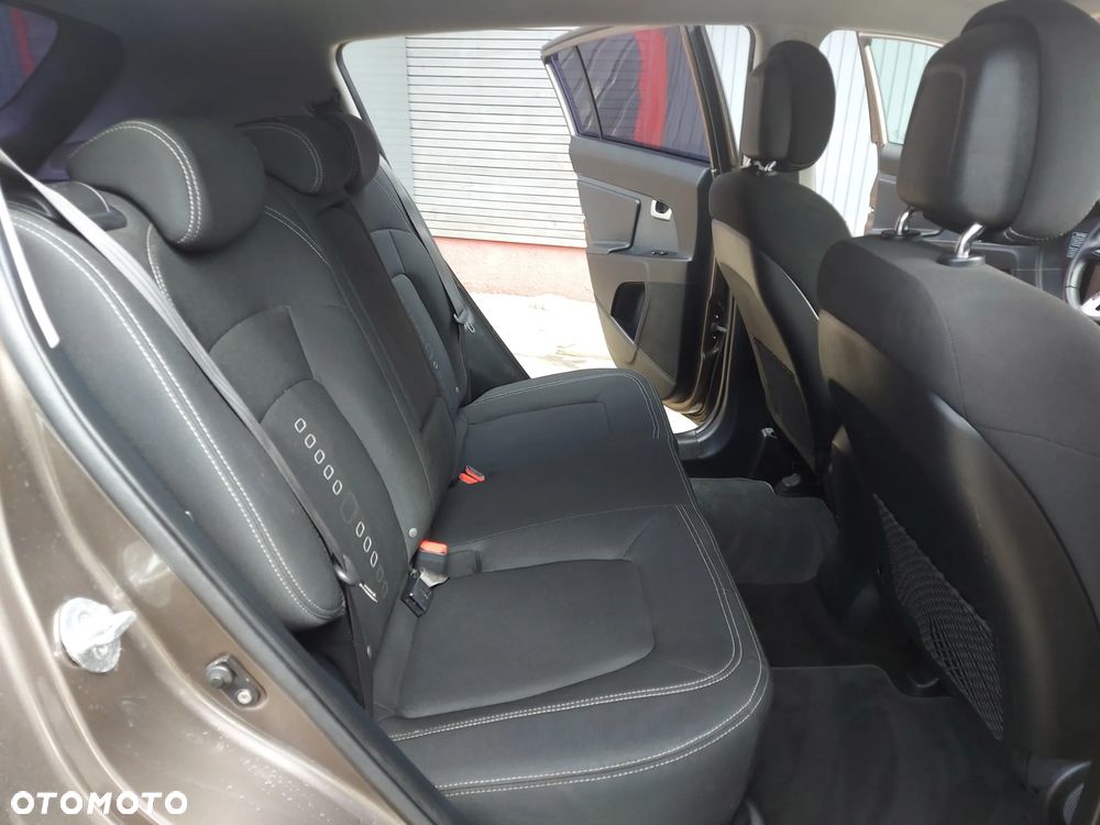 Kia Sportage 2.0 CRDI 4WD Dream-Team Edition - 18