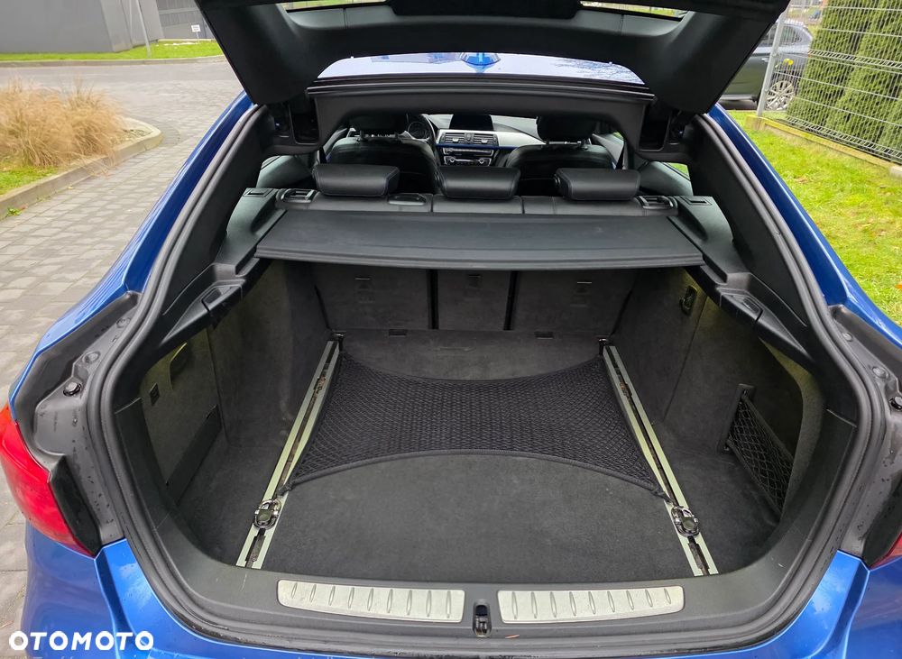 BMW 3GT 320i M Sport - 13