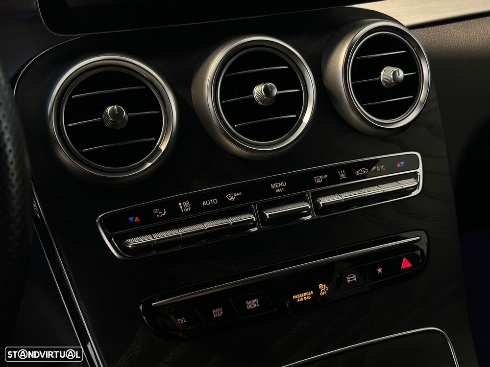 Mercedes-Benz GLC 300 de Coupe 4Matic 9G-TRONIC AMG Line - 27