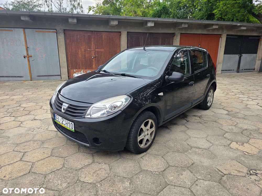 Dacia Sandero - 1
