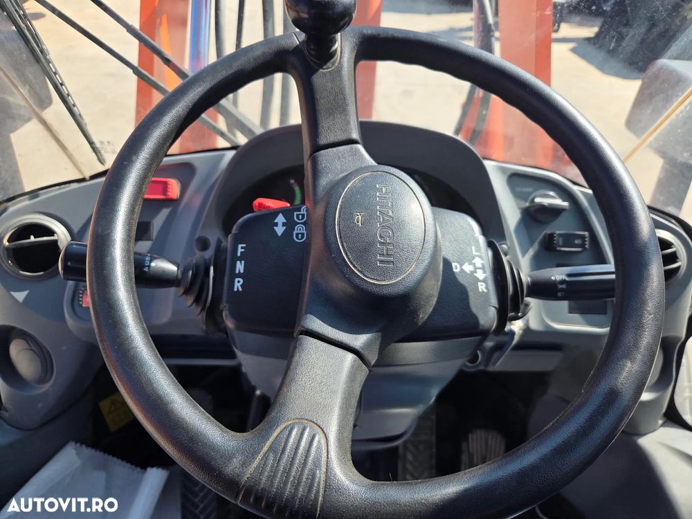 Hitachi ZW150-6, 2018, 5.304h, 21.348km, cupa 2,5mc, Masa 14 tone, cupla rapida, anv Michelin 80% ok, cantar, camera spate masalier, FULL OPTION, filtru suplimentar, Aer cond, rulat in Germania, posibilitate leasing, STARE FOARTE BUNA-PROMOTIE 69.900 EUR+Tva - 32