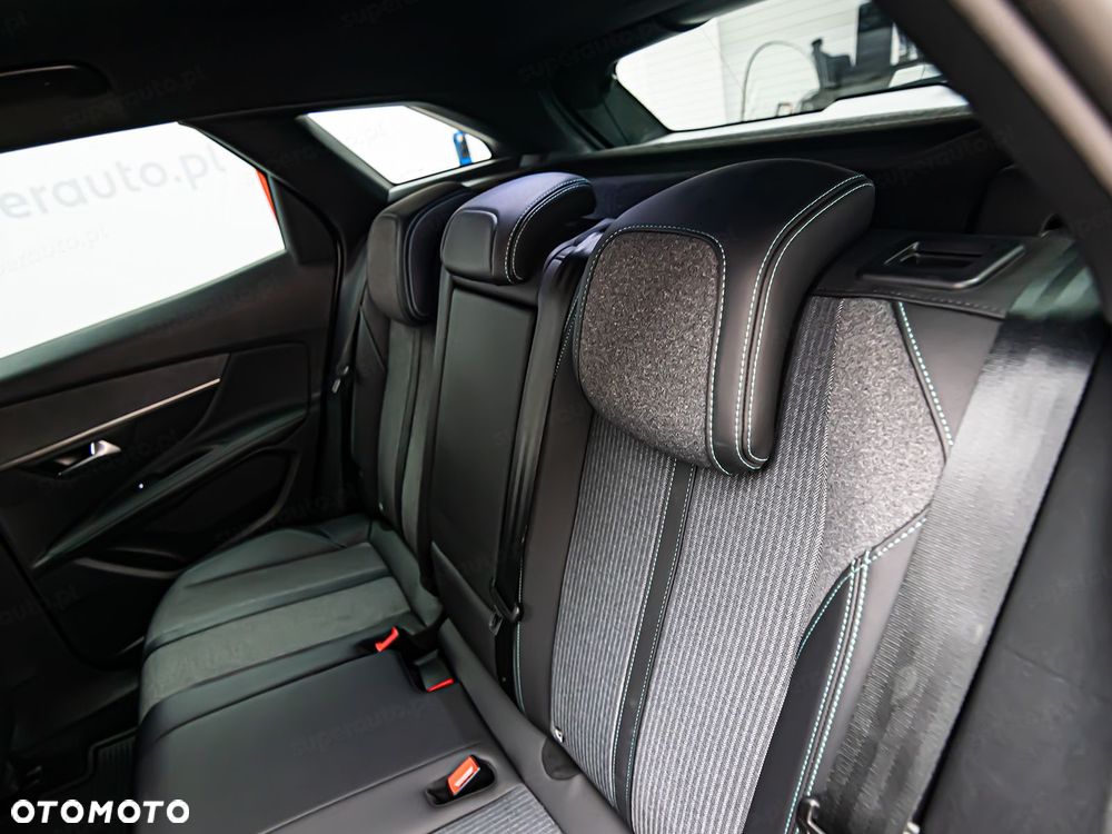 Peugeot 3008 1.5 BlueHDi Allure S&S EAT8 - 23
