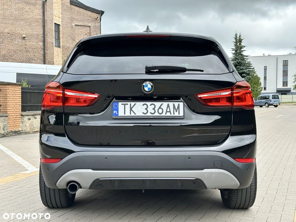 BMW X1 xDrive18d Sport Line - 32