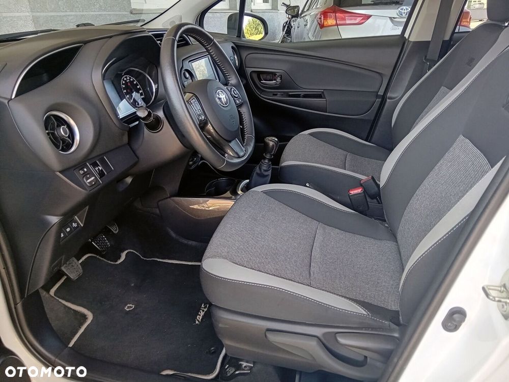 Toyota Yaris - 11