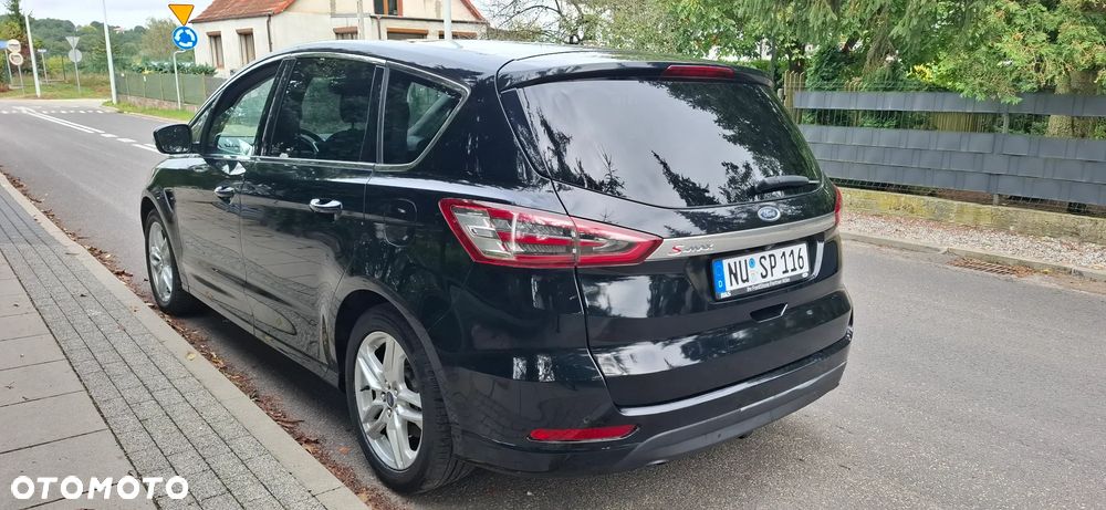 Ford S-Max - 9