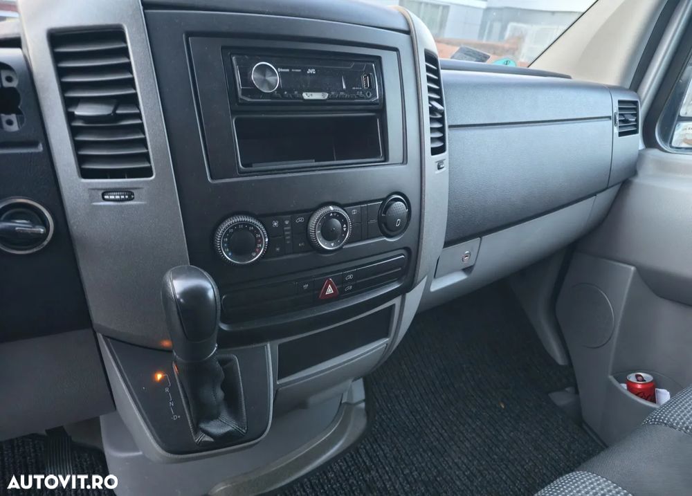 Mercedes-Benz Sprinter - 7