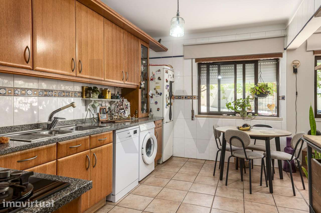 Apartamento T2 Rés-do-Chão com arrecadação, no Pinhal Novo - Grande imagem: 2/28