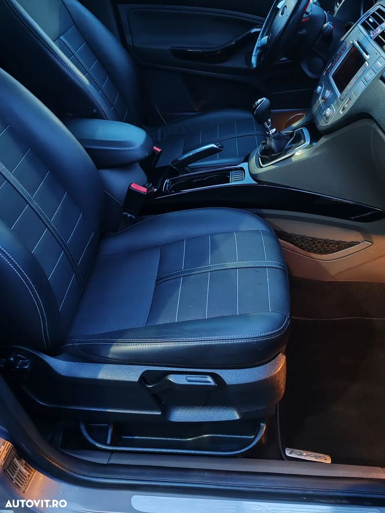 Ford Kuga 2.0 TDCi Titanium - 7