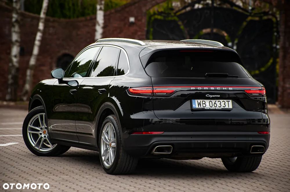 Porsche Cayenne - 2