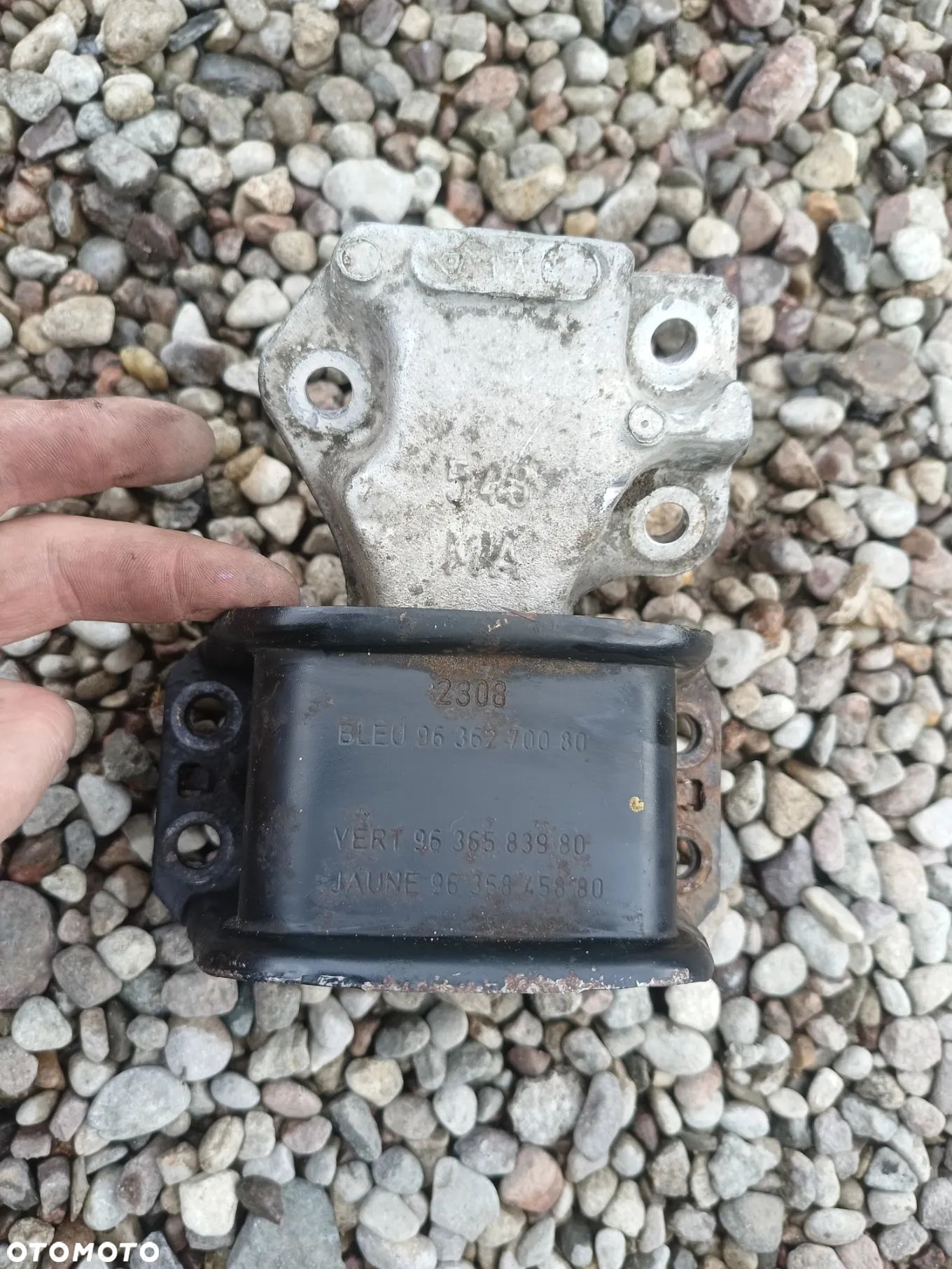 ŁAPA PODUSZKA SILNIKA PEUGEOT 1.6HDI 9682026780 - 1