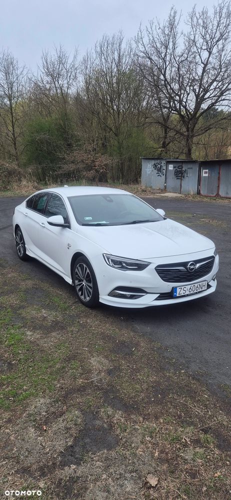 Opel Insignia - 1