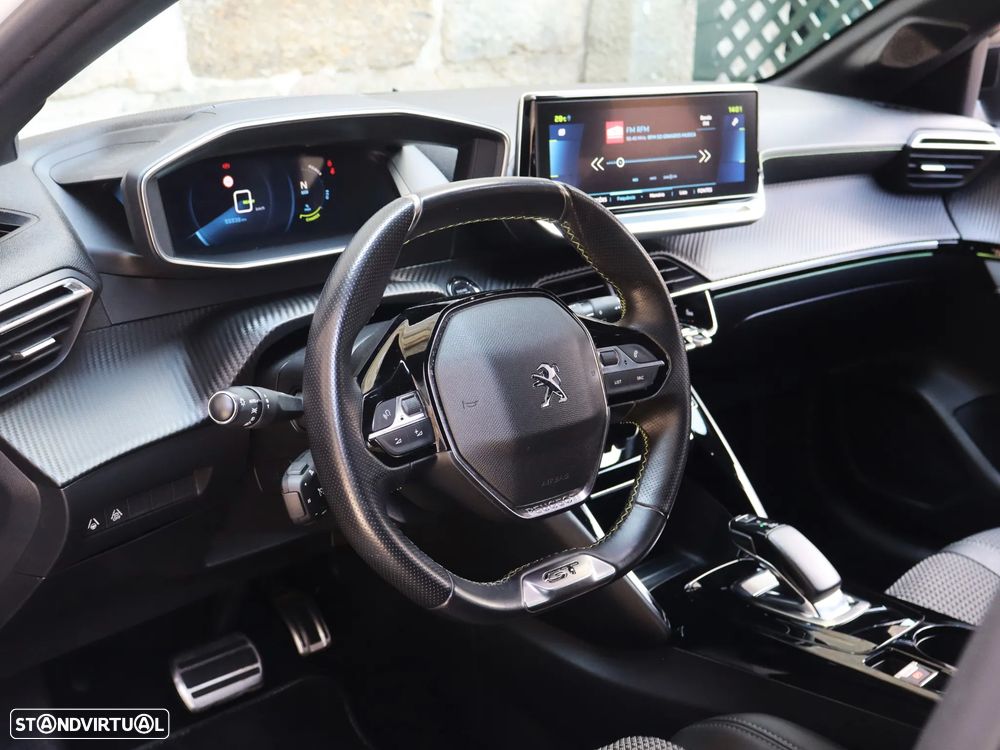 Peugeot e-208 GT - 46