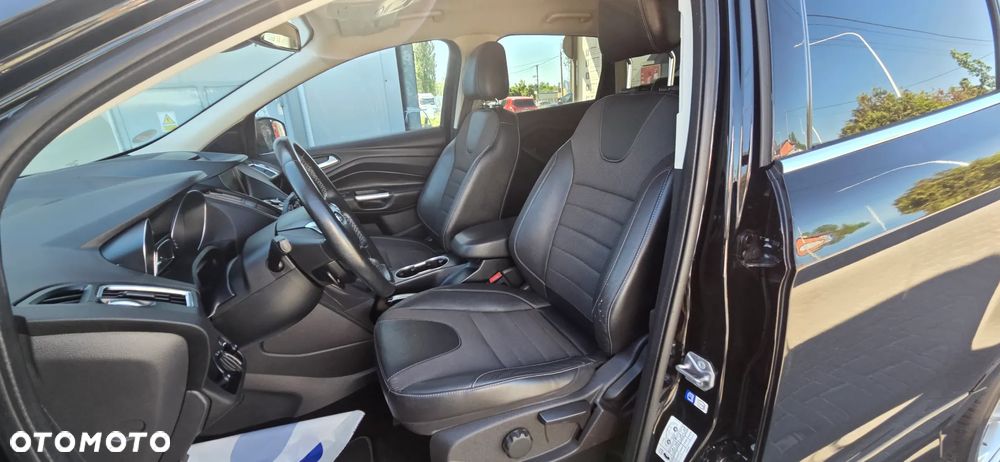 Ford Kuga 2.0 TDCi 4x4 Titanium - 27