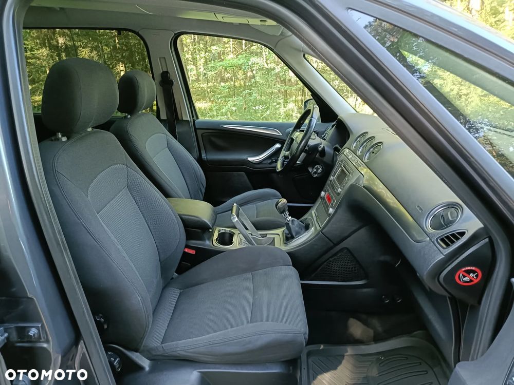Ford Galaxy 2.0 TDCi Ghia - 17