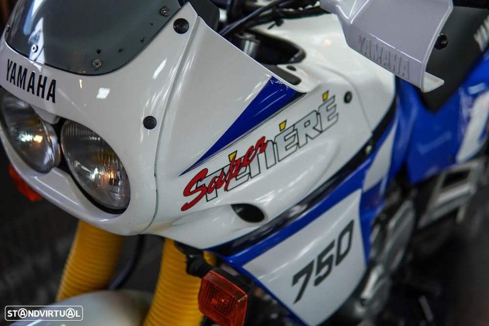 Yamaha XT750Z Super Tenere - 9