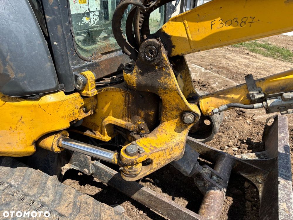 Komatsu Pc 35 Mr - 39