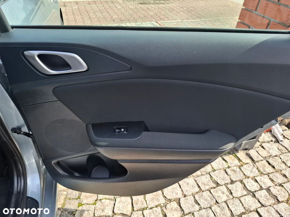 Kia Ceed 1.4 T-GDI M - 32