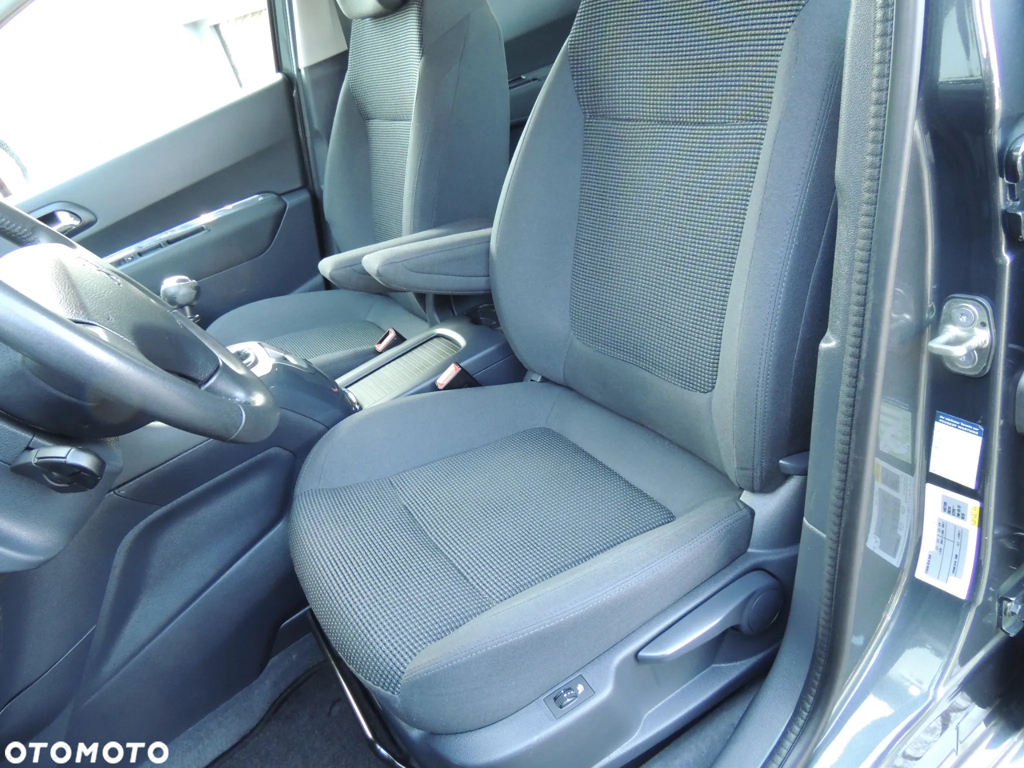 Peugeot 5008 - 19