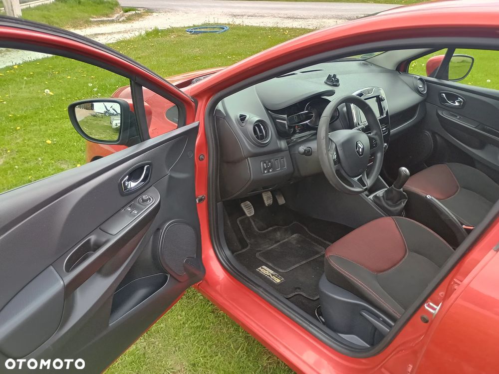 Renault Clio 1.2 16V 75 LIMITED - 24
