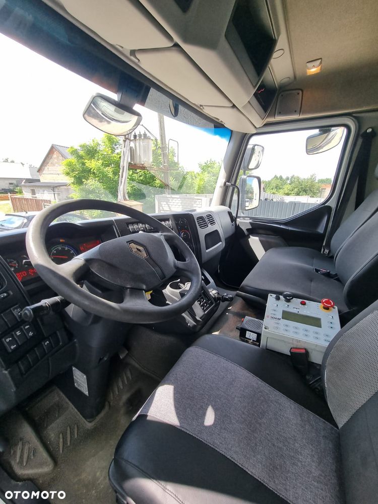 Renault D19 - 13