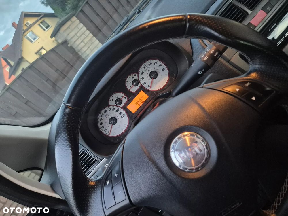 Fiat Punto 1.4 16V Dynamic - 12