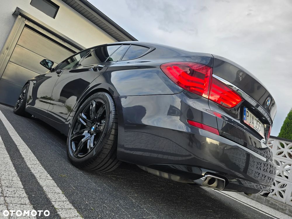 BMW 5GT 550i - 18