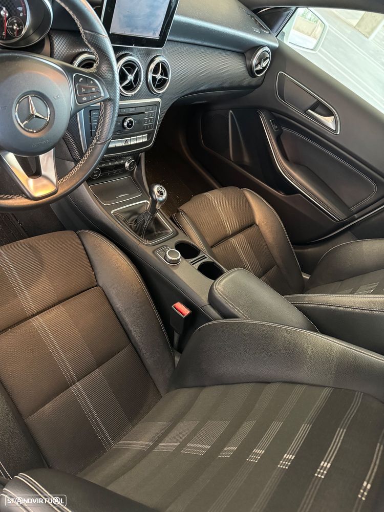 Mercedes-Benz A 180 d Fleet Pack Urban - 9
