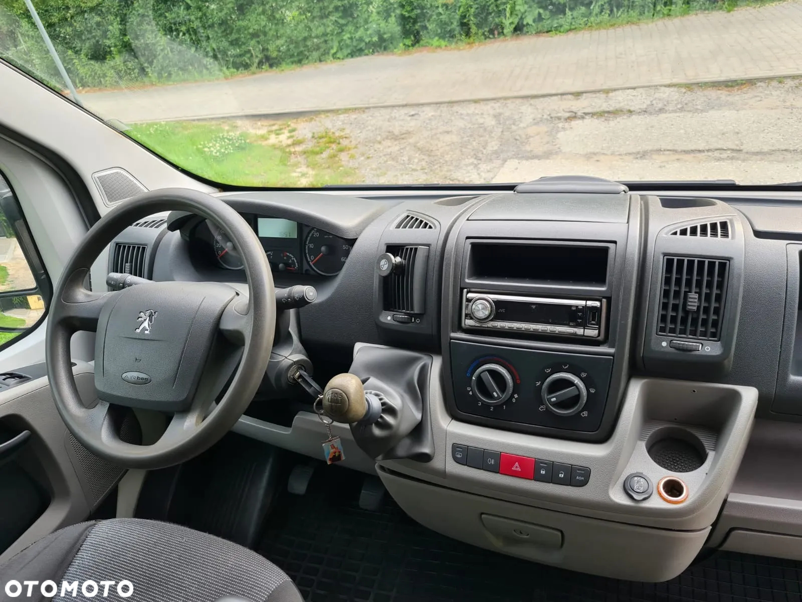 Peugeot Boxer - 12