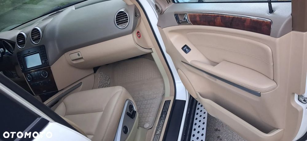 Mercedes-Benz ML 320 CDI 4-Matic - 12