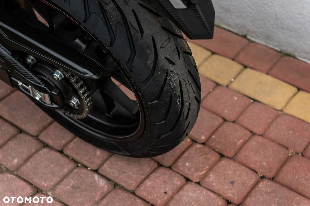 Honda CBR - 9