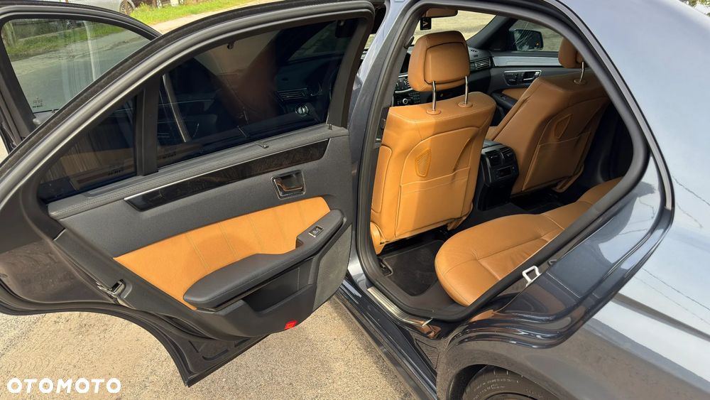 Mercedes-Benz Klasa E 350 CDI 4-Matic BlueEff Avantgarde - 11