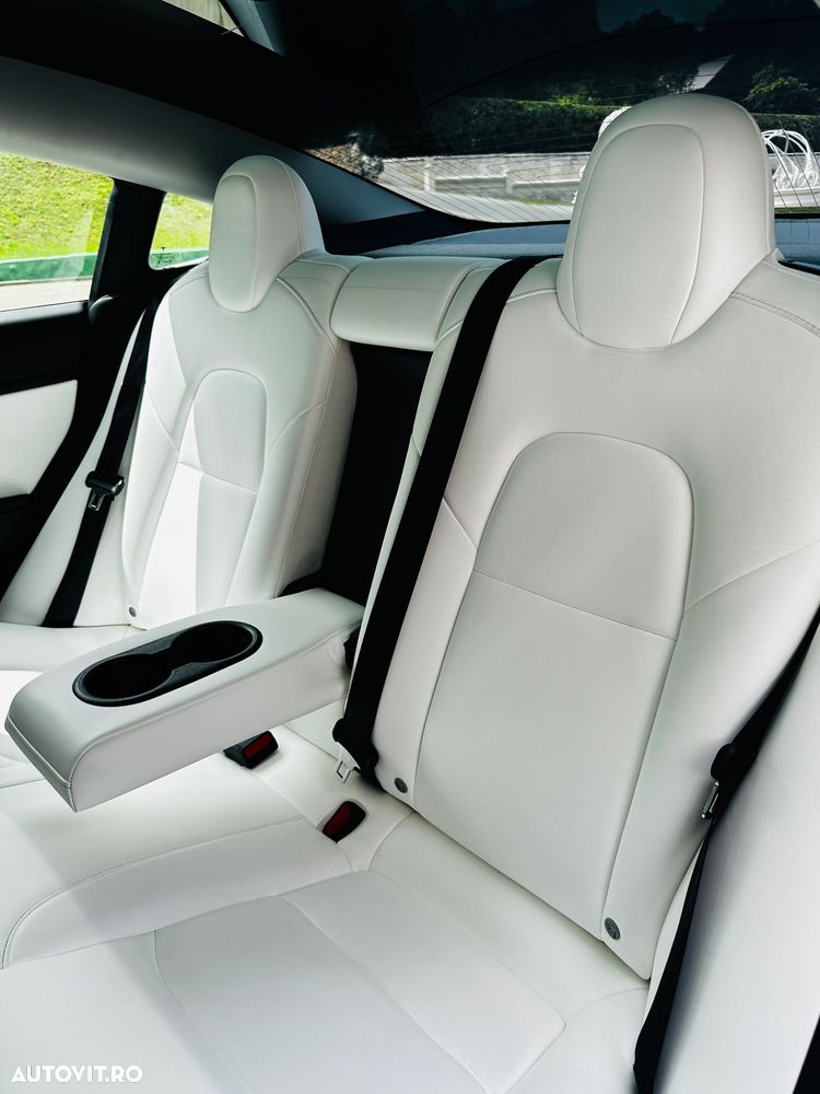 Tesla Model 3 Standard Reichweite Plus Hinterradantrieb - 17