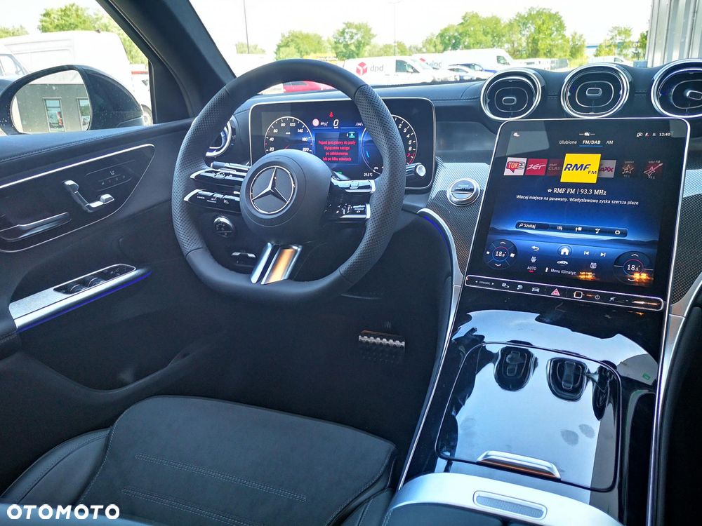 Mercedes-Benz GLC 300 e PHEV 4-Matic AMG Line - 14