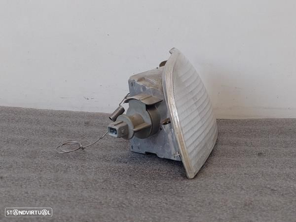 Farolim Pisca Frente Dto Fiat Punto (176_) - 3
