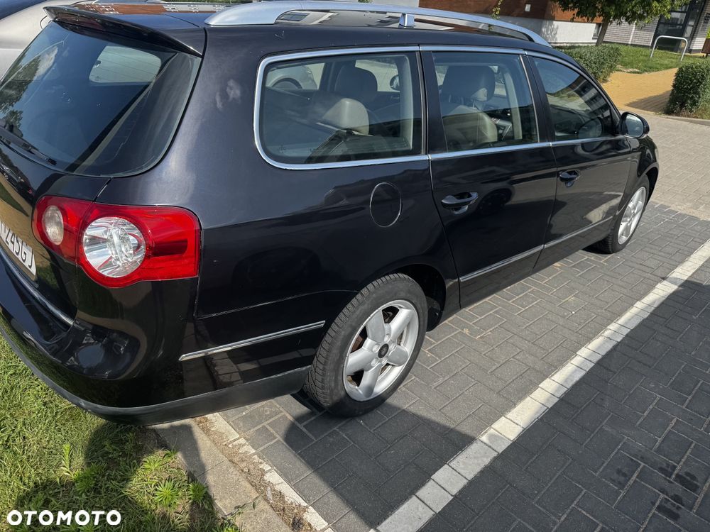 Volkswagen Passat - 2