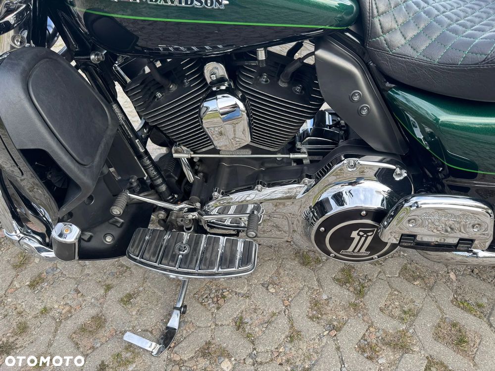 Harley-Davidson Touring Electra Glide - 16