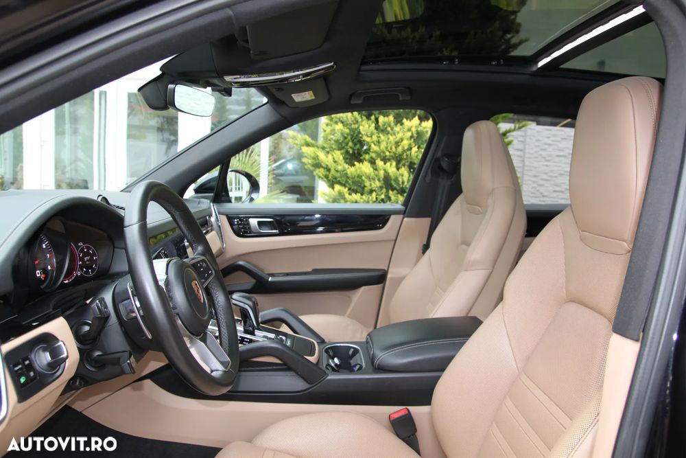 Porsche Cayenne S - 25
