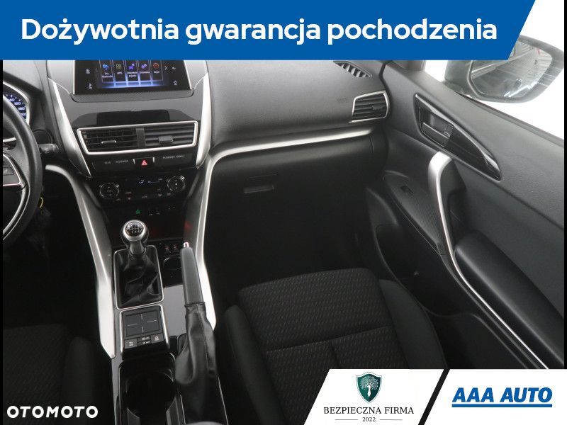 Mitsubishi Eclipse Cross - 9