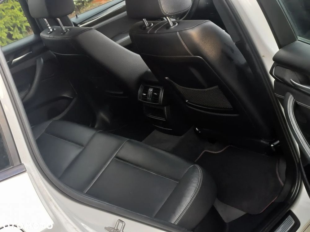 BMW X3 xDrive35d - 16