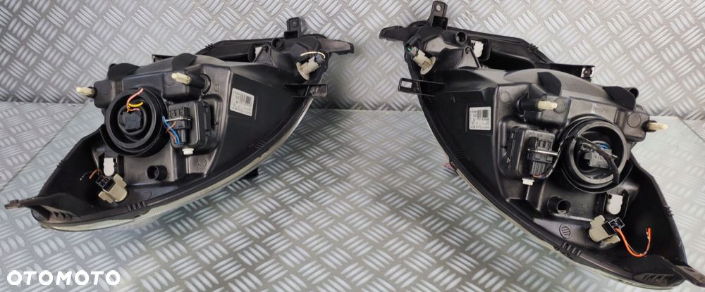 reflektor lampa lewa lewy prawa prawy przód NISSAN NOTE E11 2006-2008 EURO - 4