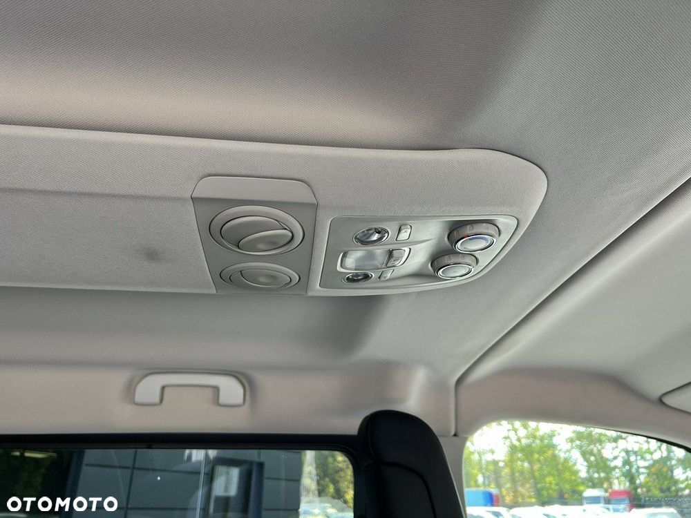 Peugeot Traveller 2.0 BlueHDi Long Business Vip - 22