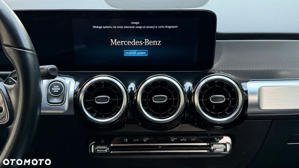 Mercedes-Benz GLB - 33