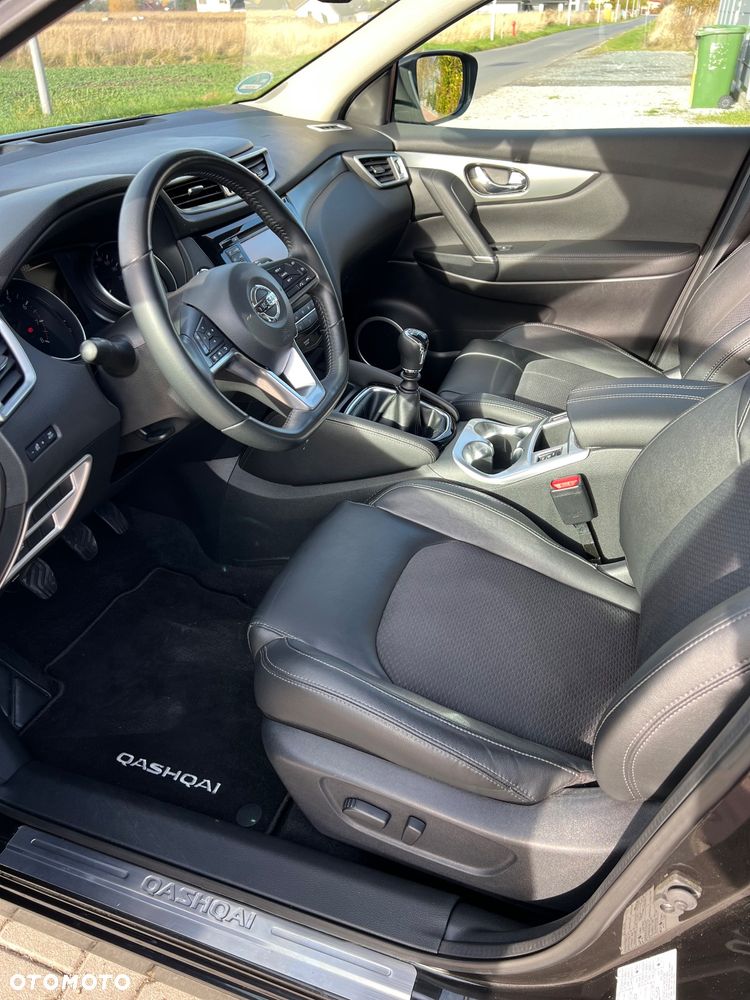 Nissan Qashqai 1.6 DIG-T TEKNA+ - 16